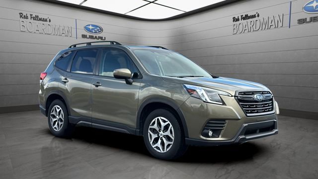 Used 2024 Subaru Forester Premium image 1