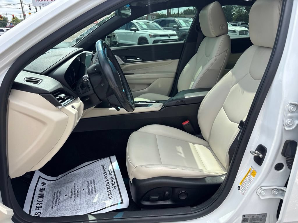 Used 2020 Cadillac CT4 Luxury w/ Sun And Sound Package RWD image 19