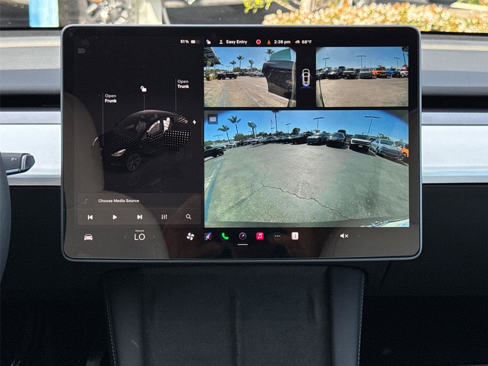 Used 2025 Tesla Model Y Long Range AWD/4WD image 26