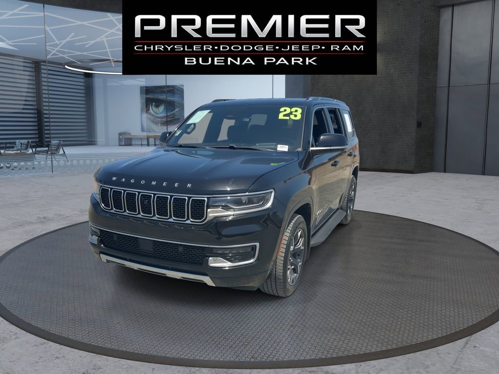 Used 2023 Jeep Wagoneer Series III w/ Rear Seat Video Group 1 AWD/4WD image 3