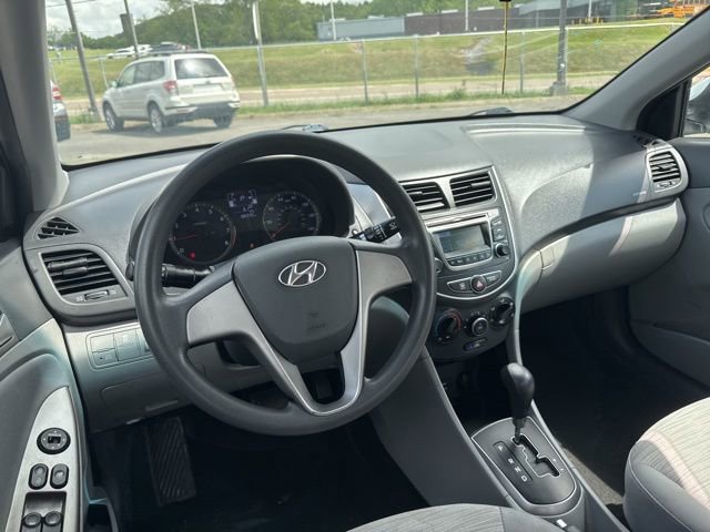 Used 2016 Hyundai Accent SE FWD image 12
