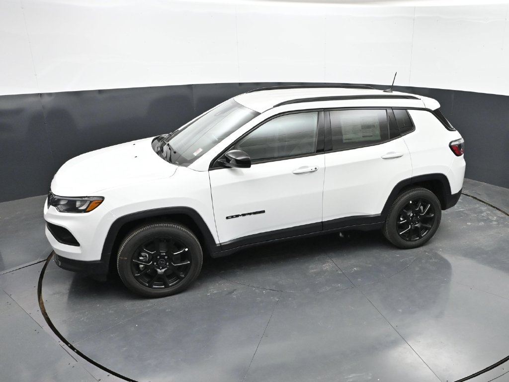 New 2026 Jeep Compass Latitude AWD/4WD image 35