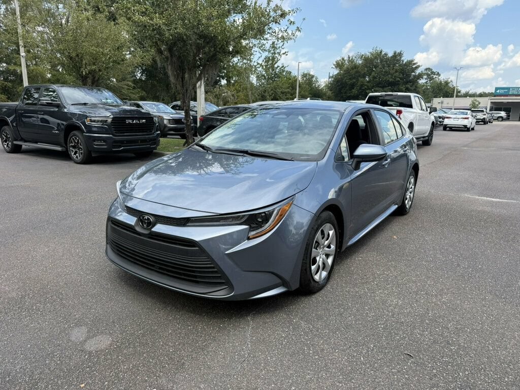 Used 2026 Toyota Corolla LE FWD image 1