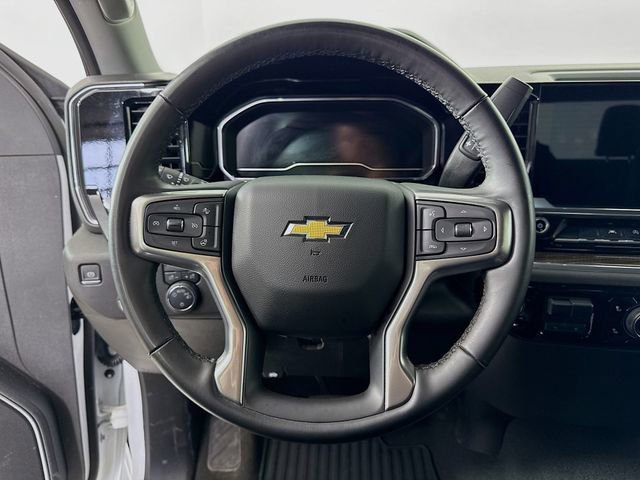 Used 2025 Chevrolet Silverado 1500 LT image 12