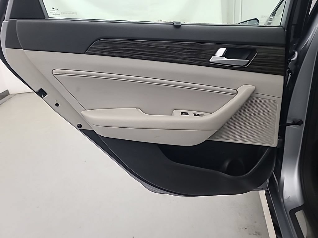 Used 2015 Hyundai Sonata Limited FWD image 19