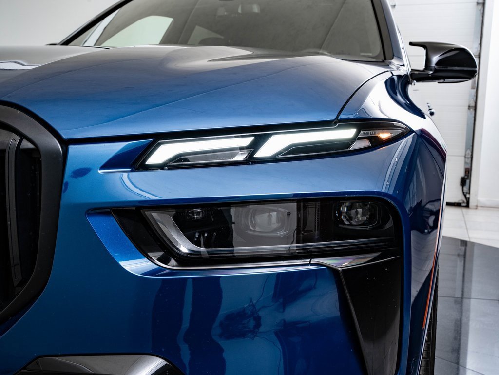 Used 2024 BMW X7 M60i w/ Executive Package image 15