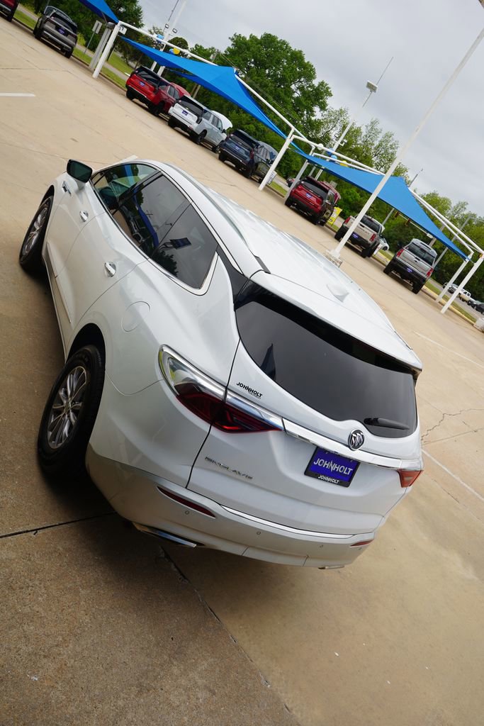 Used 2024 Buick Enclave Premium FWD image 11