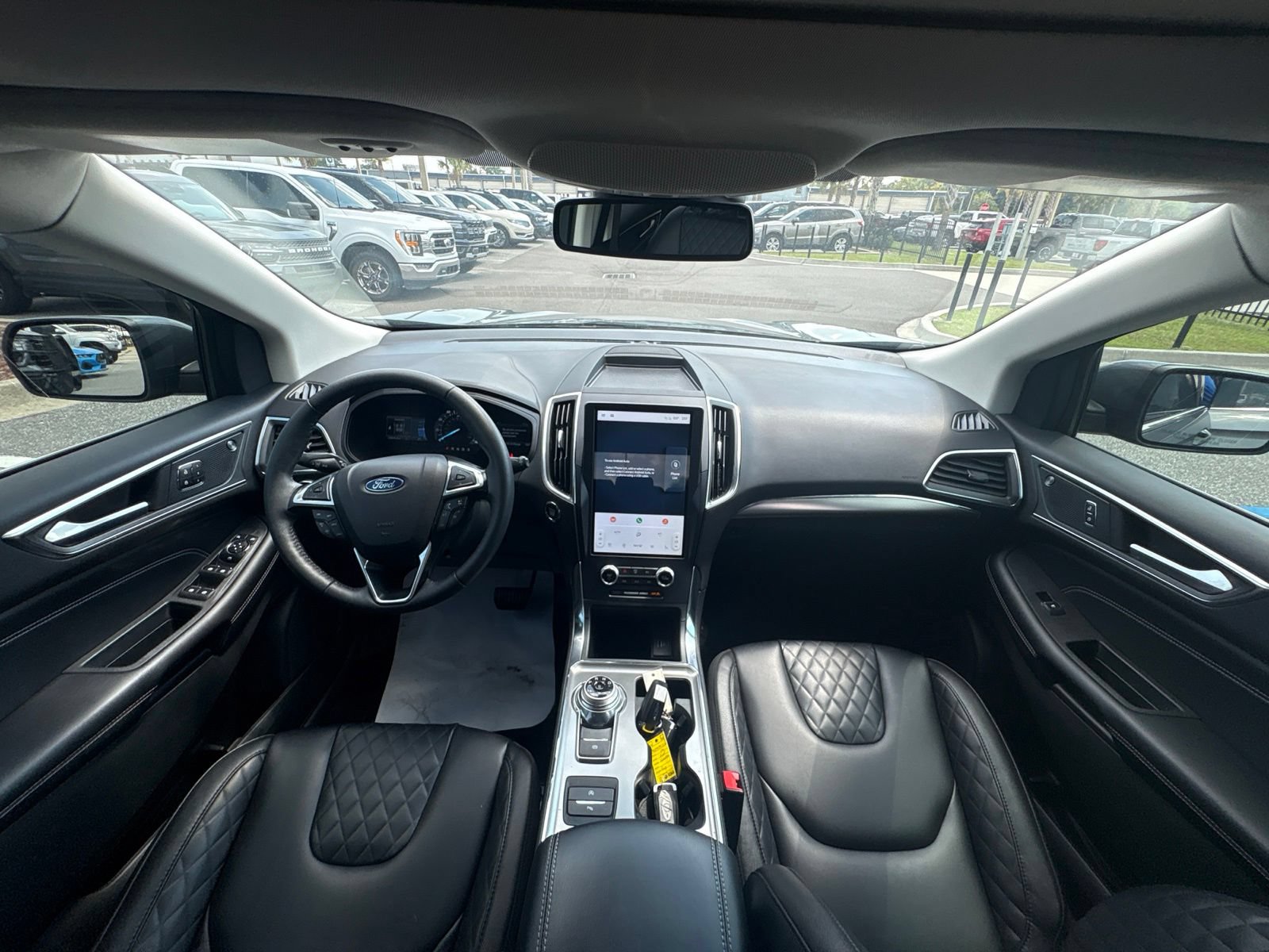 Used 2023 Ford Edge Titanium AWD/4WD image 17