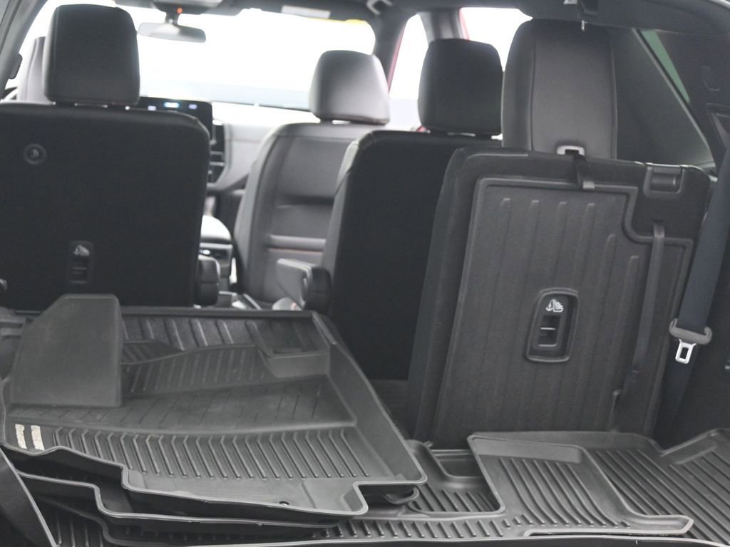 Certified 2025 Nissan Pathfinder Rock Creek image 25