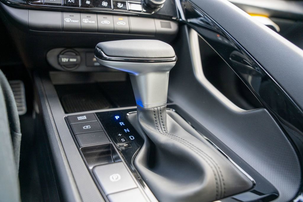 New 2025 Hyundai Elantra SEL image 25