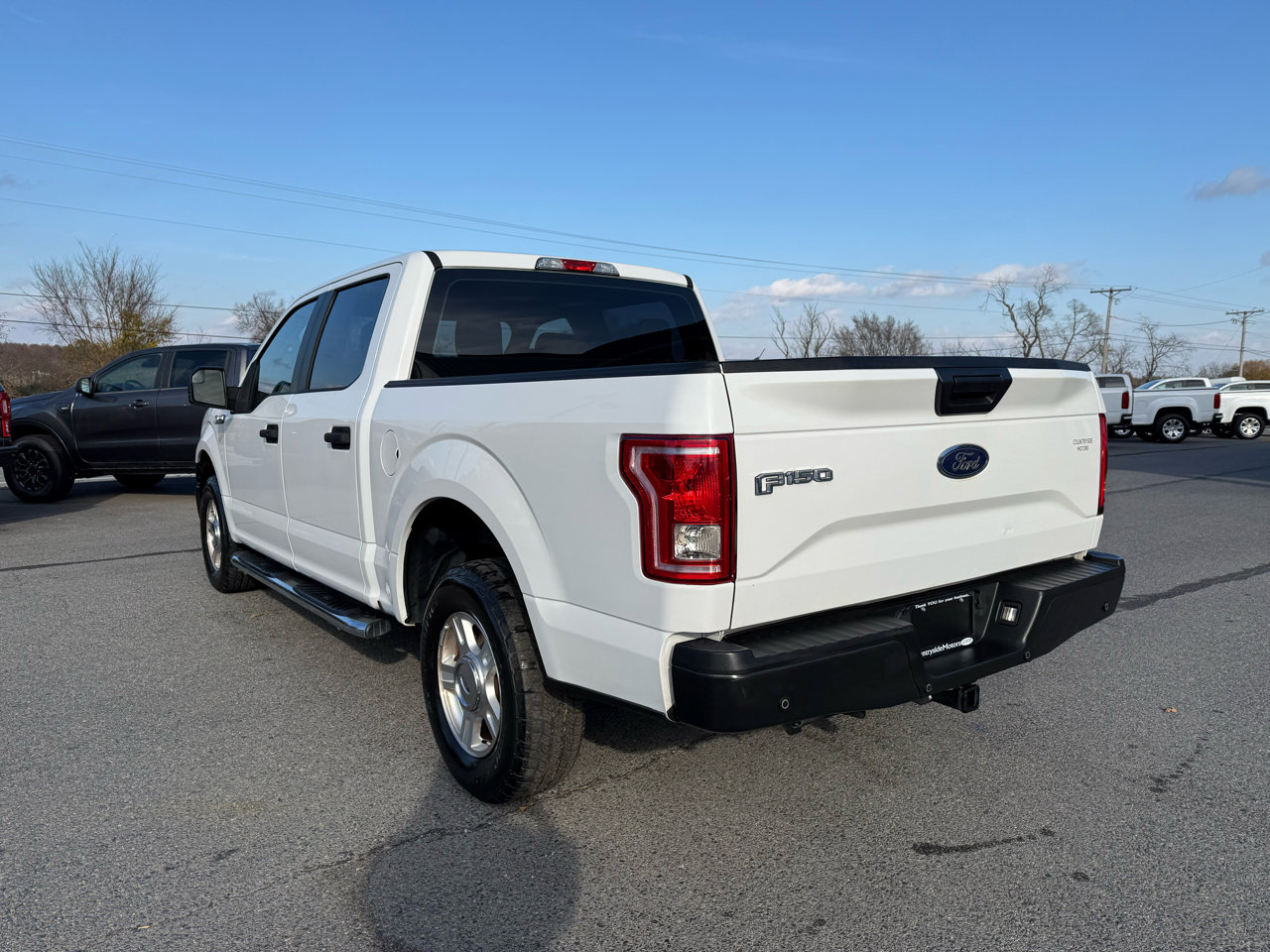 Used 2017 Ford F150 XL w/ Equipment Group 101A Mid image 4