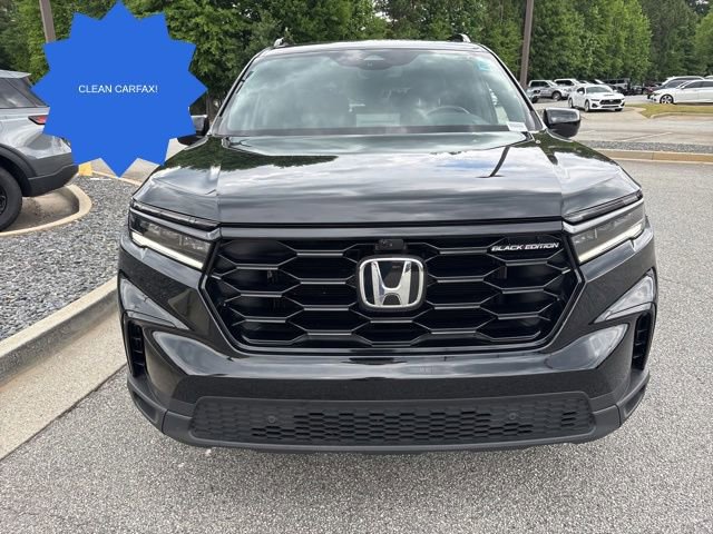 Used 2025 Honda Pilot Black Edition image 3