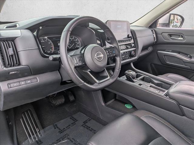 Used 2022 Nissan Pathfinder SL FWD image 13