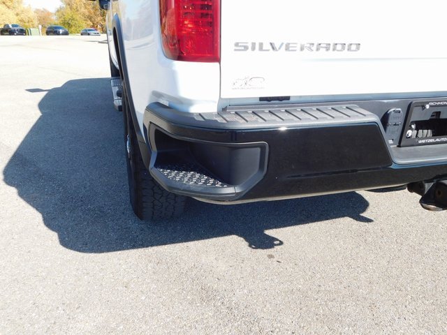 Used 2023 Chevrolet Silverado 2500 Custom image 6