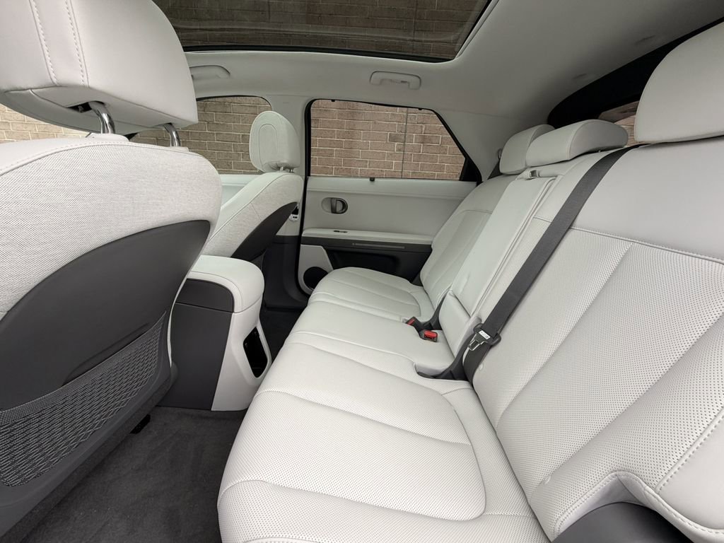 New 2026 Hyundai Ioniq 5 Limited image 17