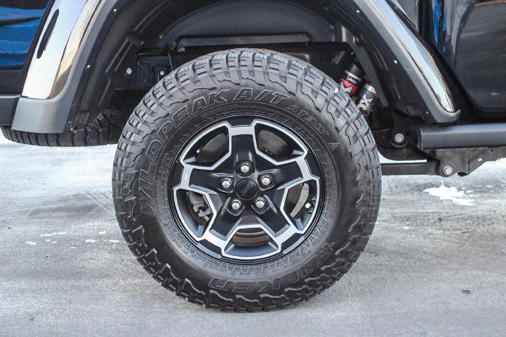Used 2023 Jeep Gladiator Mojave w/ Safety Group AWD/4WD image 12