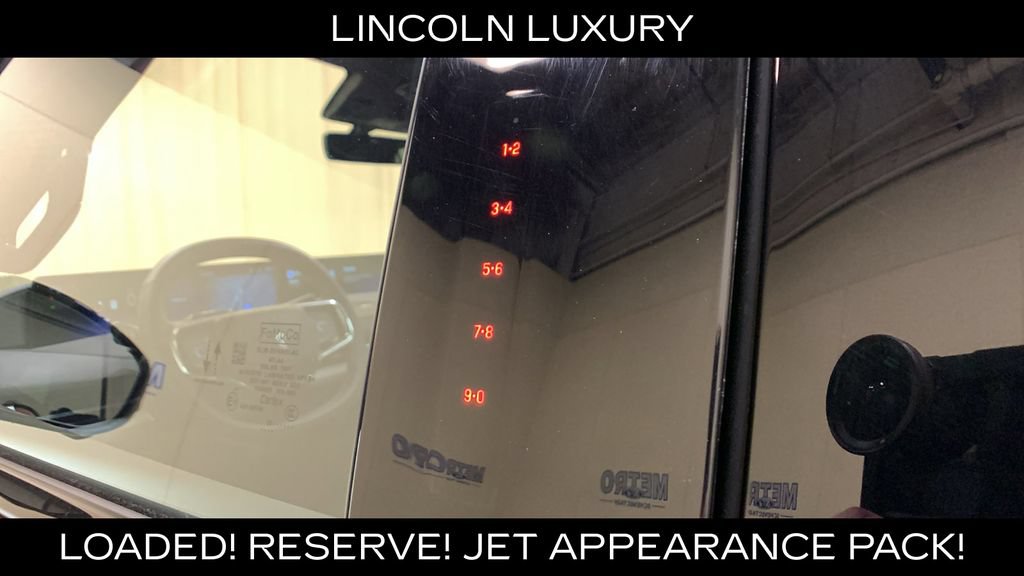 Used 2025 Lincoln Navigator Reserve w/ Jet Appearance Package AWD/4WD image 31