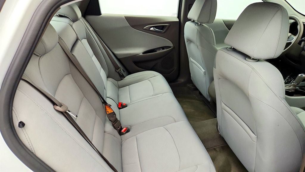 Used 2018 Chevrolet Malibu LS FWD image 21