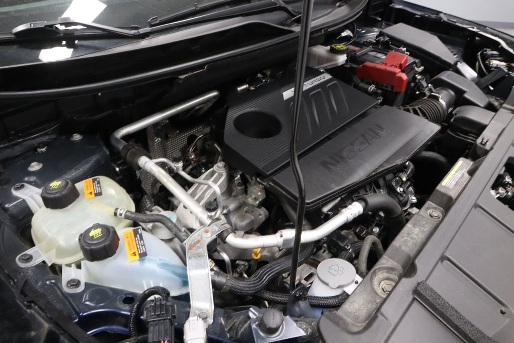 Certified 2025 Nissan Rogue SV AWD/4WD image 15