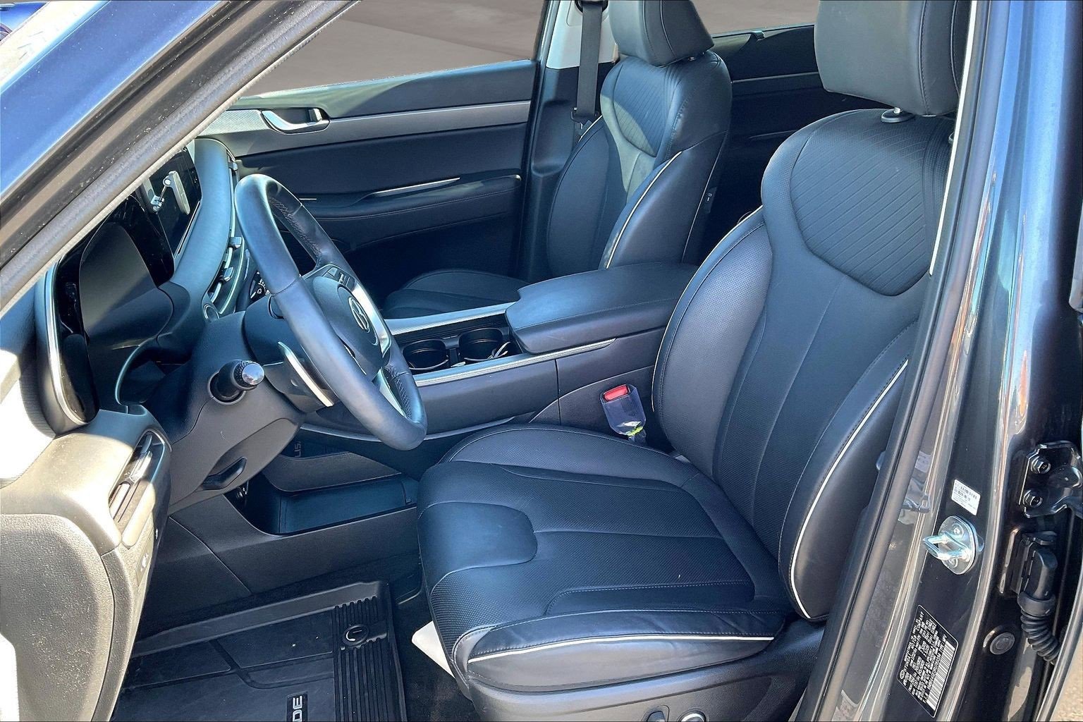 Used 2024 Hyundai Palisade SEL w/ Premium Package image 21