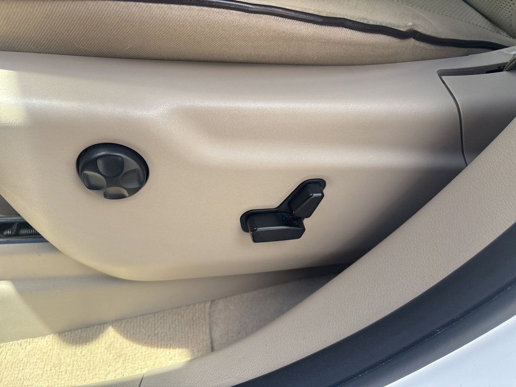 Used 2021 Jeep Grand Cherokee Overland w/ Trailer Tow Group IV image 15