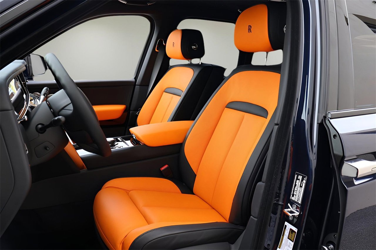 New 2025 Rolls-Royce Cullinan image 13