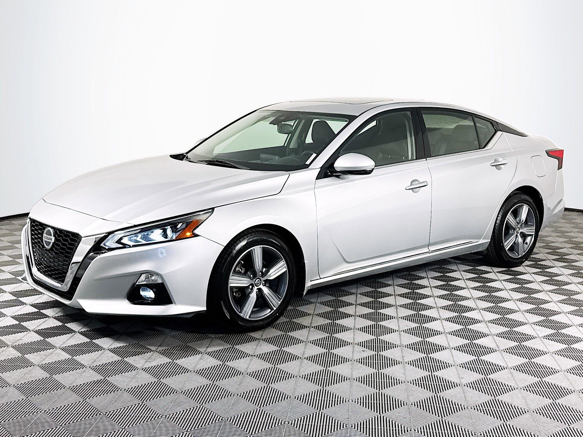 Used 2019 Nissan Altima 2.5 SV image 4