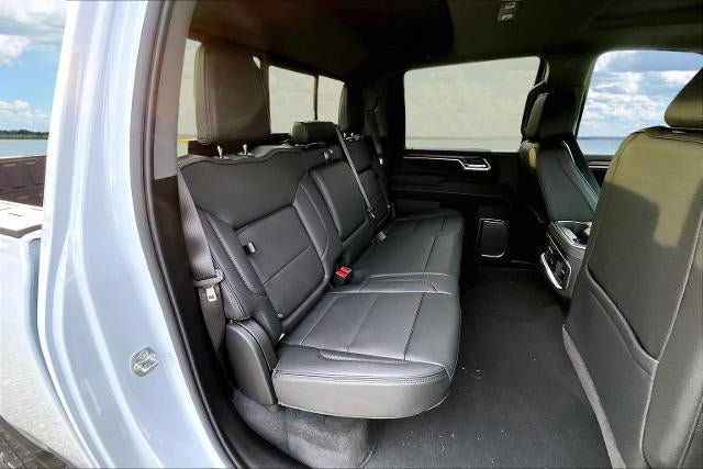 New 2026 GMC Sierra 2500 Denali w/ Denali Reserve Package AWD/4WD image 9