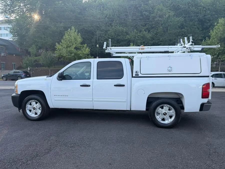 Used 2011 Chevrolet Silverado 1500 2WD Crew Cab Hybrid image 4