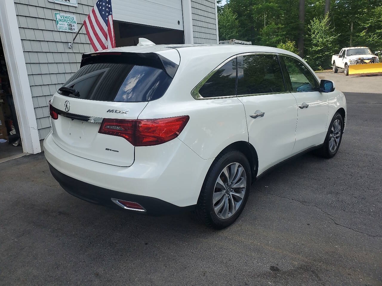Used 2015 Acura MDX w/ Technology Package AWD/4WD image 7