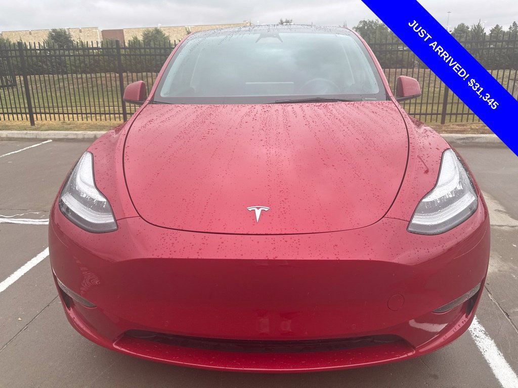 Used 2022 Tesla Model Y Long Range AWD/4WD image 1
