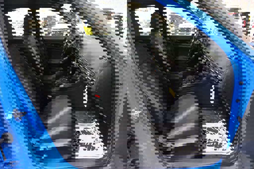 Used 2025 Honda Civic Sport image 31