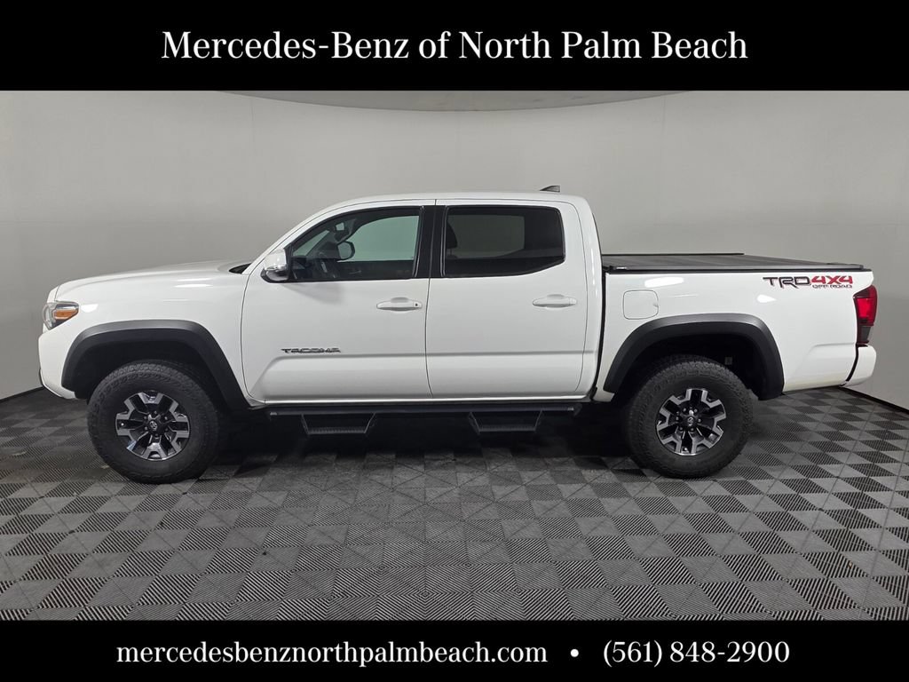 Used 2019 Toyota Tacoma TRD Off-Road AWD/4WD image 3