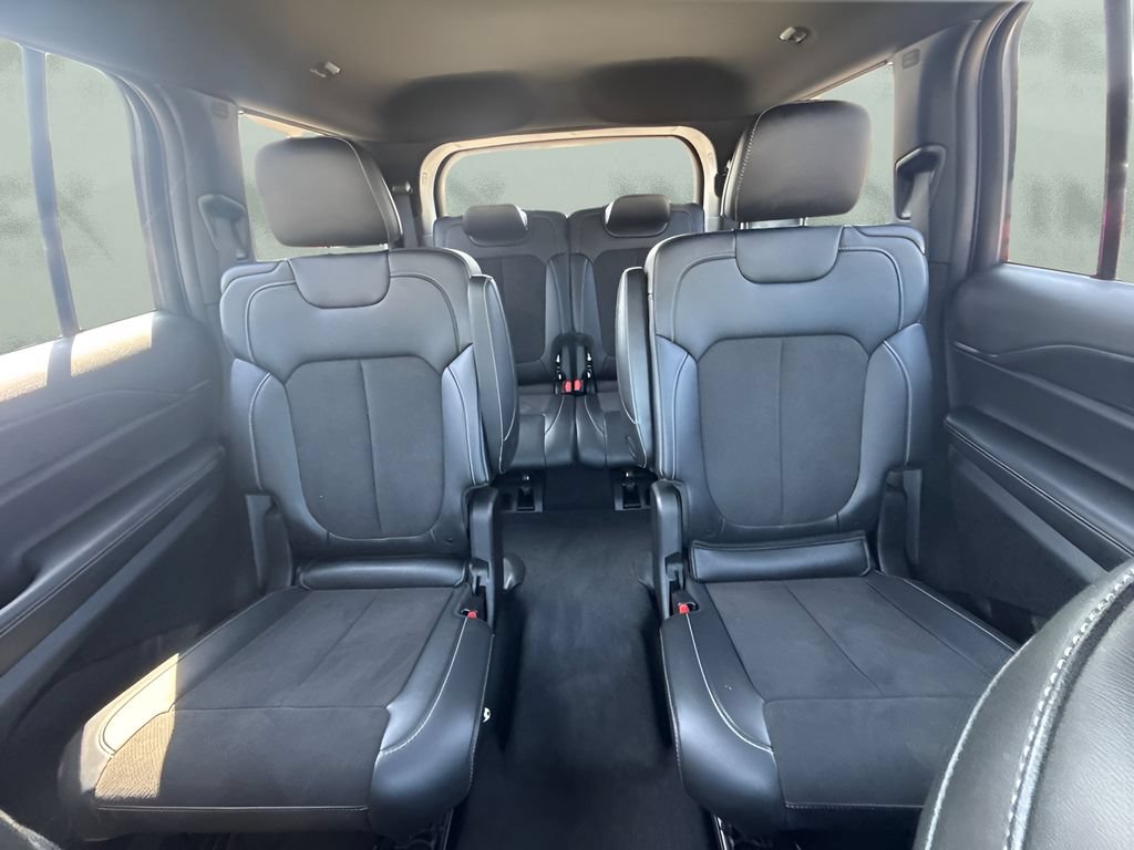 Used 2025 Jeep Grand Cherokee L Laredo AWD/4WD image 11