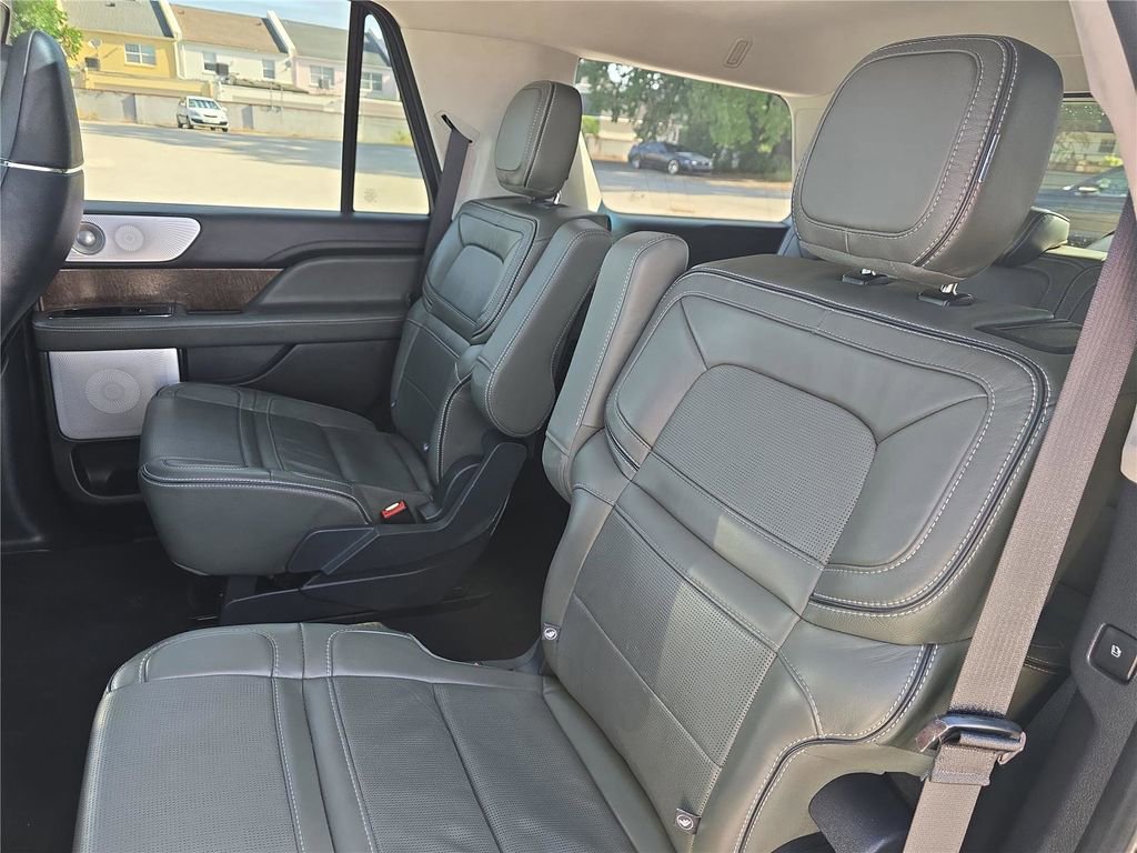 Certified 2023 Lincoln Navigator Black Label AWD/4WD image 18