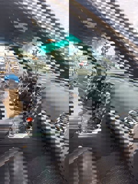 Used 2013 Ford Explorer XLT image 37