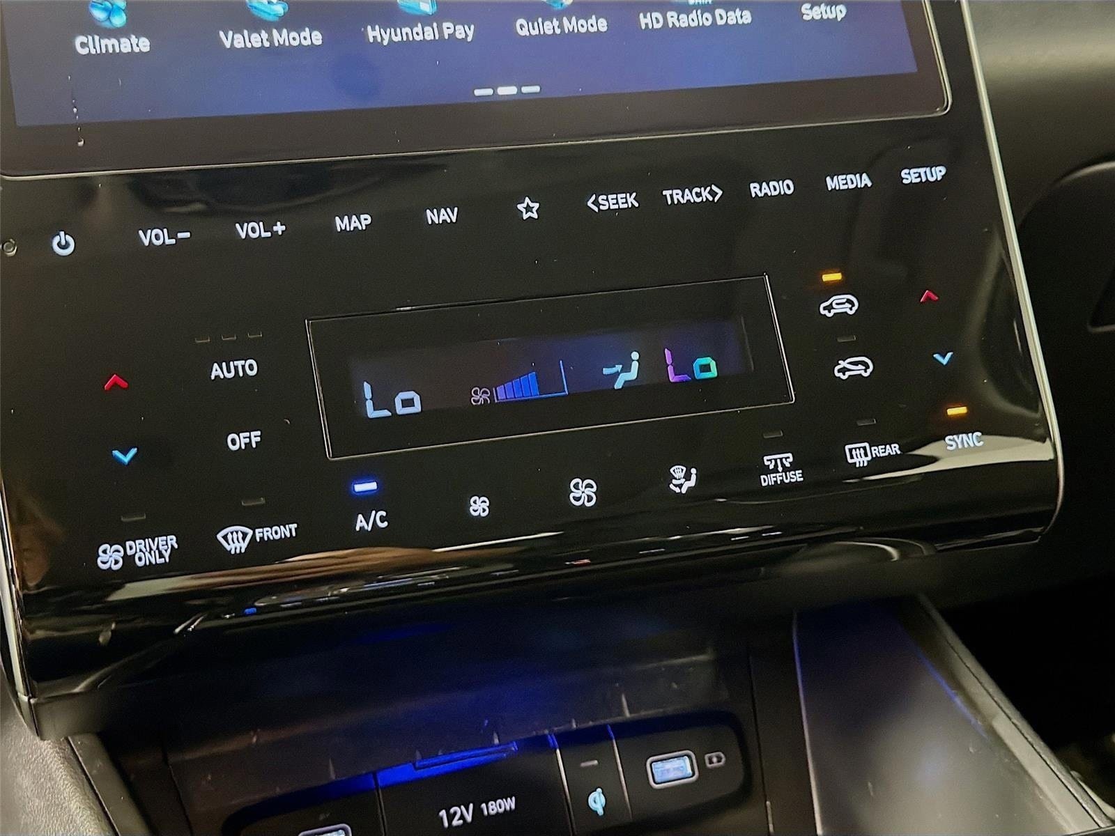 Certified 2024 Hyundai Tucson Limited AWD/4WD image 18