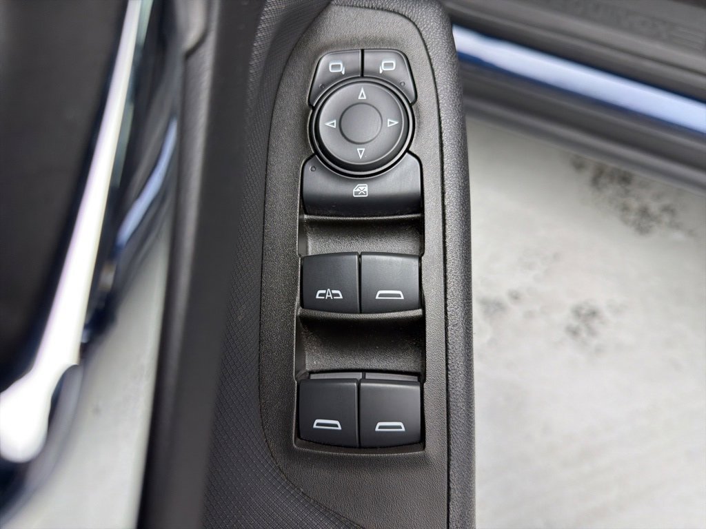 Certified 2023 Chevrolet Equinox RS image 21