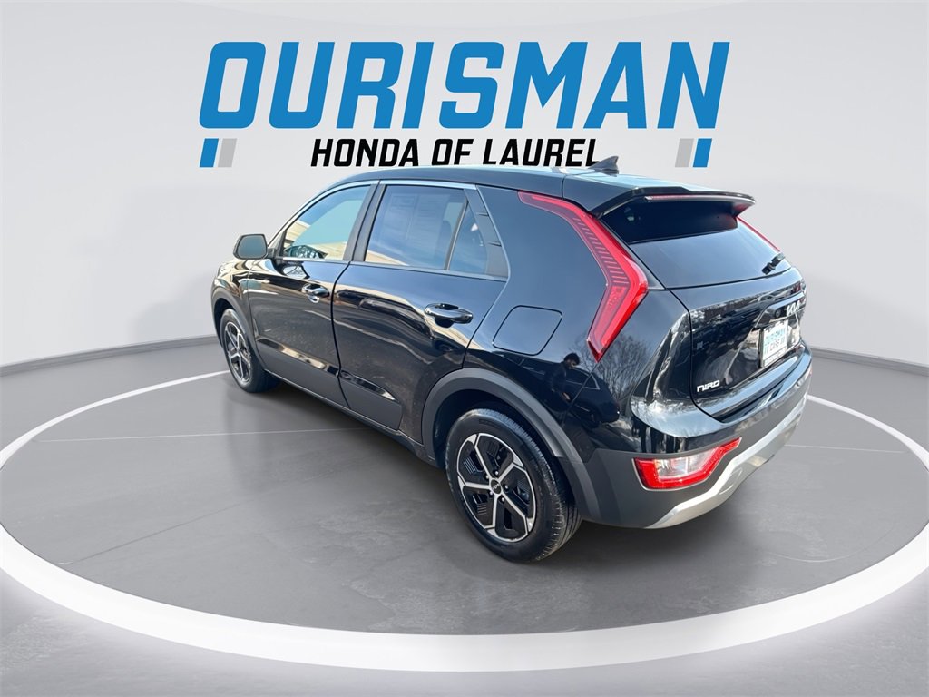 Used 2025 Kia Niro LX image 6