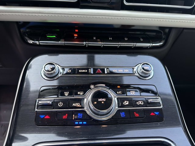 Certified 2022 Lincoln Nautilus Black Label AWD/4WD image 33