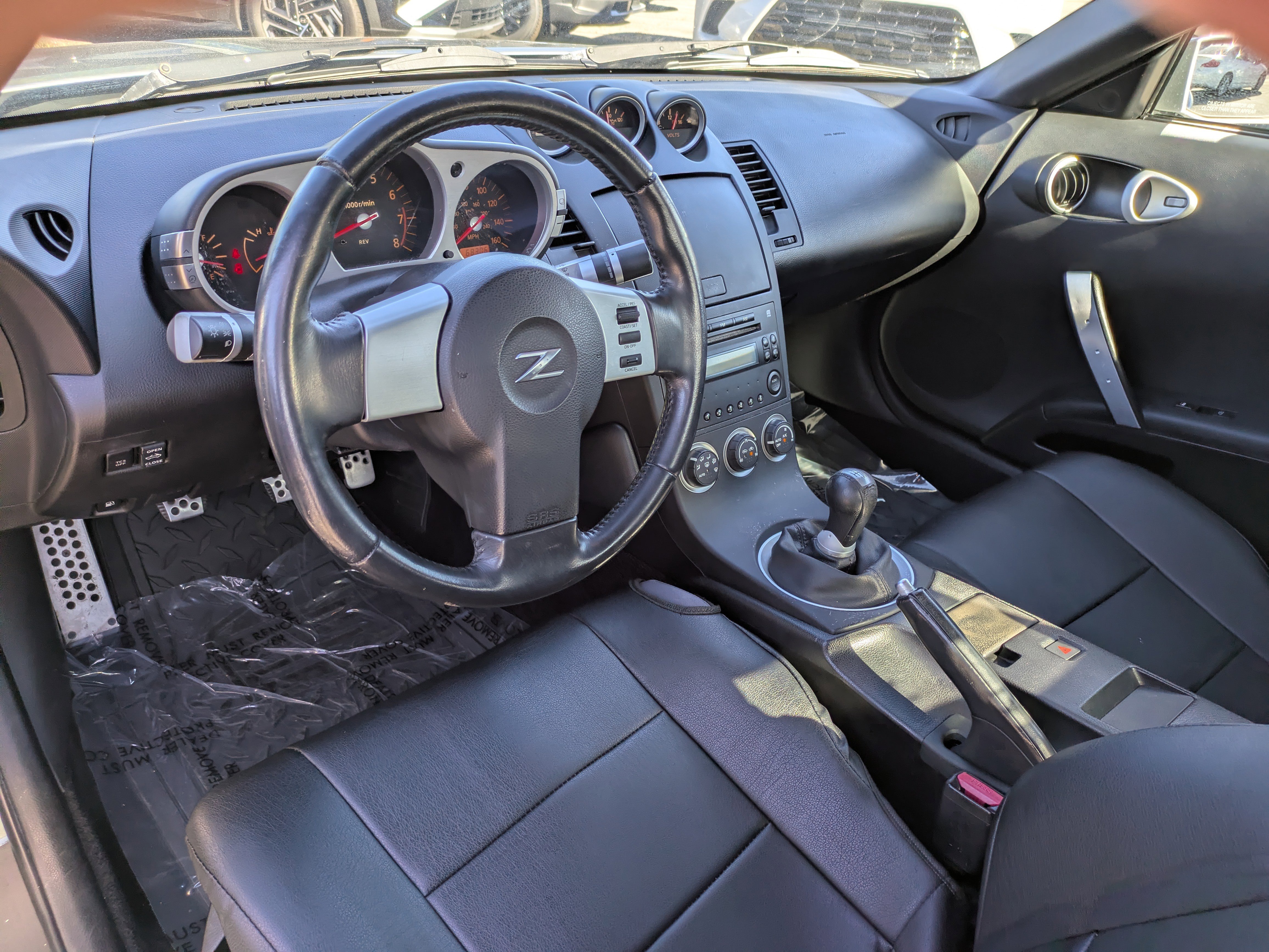 Used 2005 Nissan 350Z Enthusiast image 18