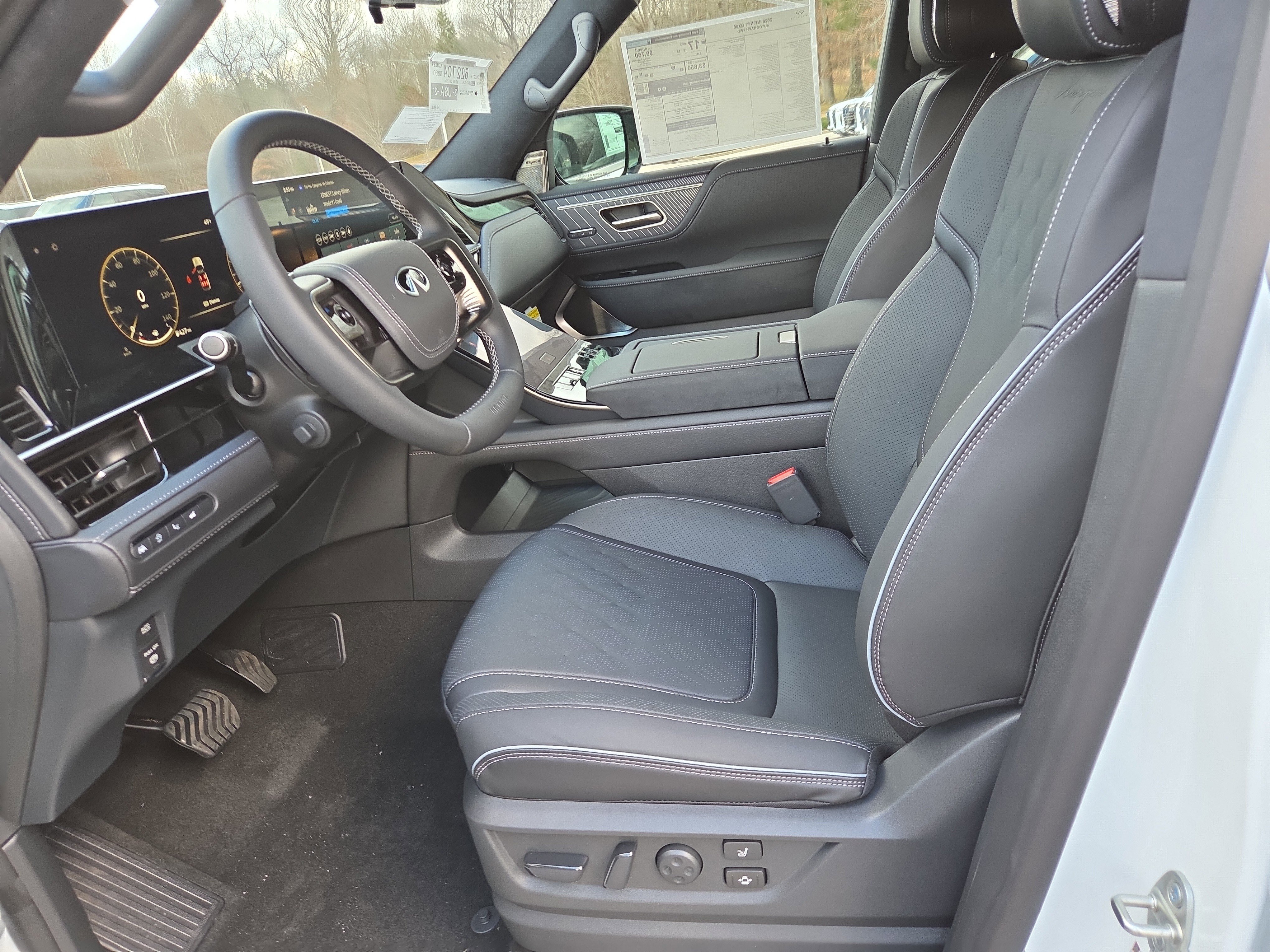 New 2026 INFINITI QX80 Autograph w/ Premium Cargo Package image 4