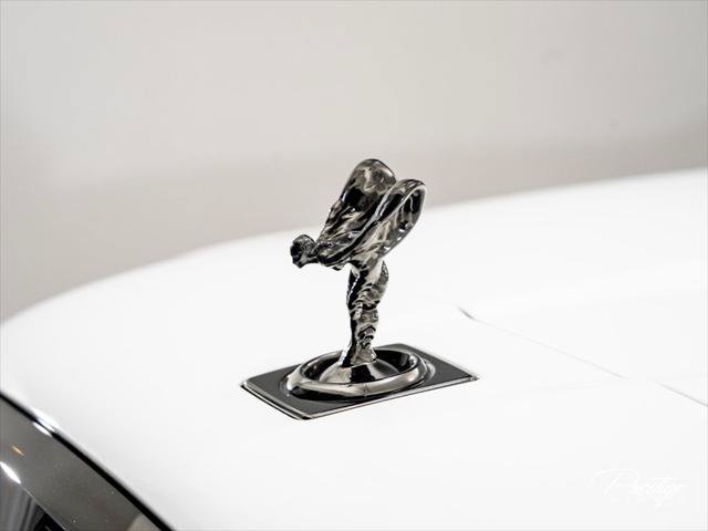 Used 2022 Rolls-Royce Cullinan Black Badge AWD/4WD image 3