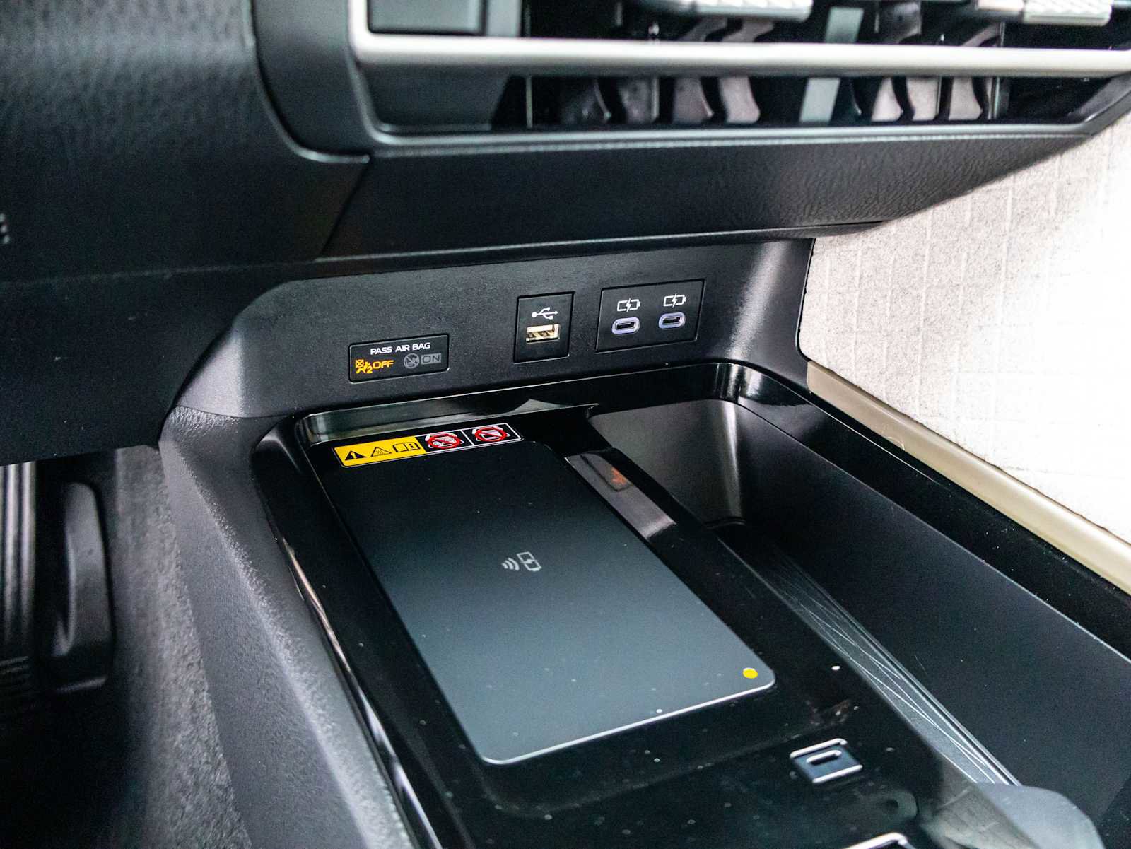 Used 2026 Toyota Camry XLE FWD image 28