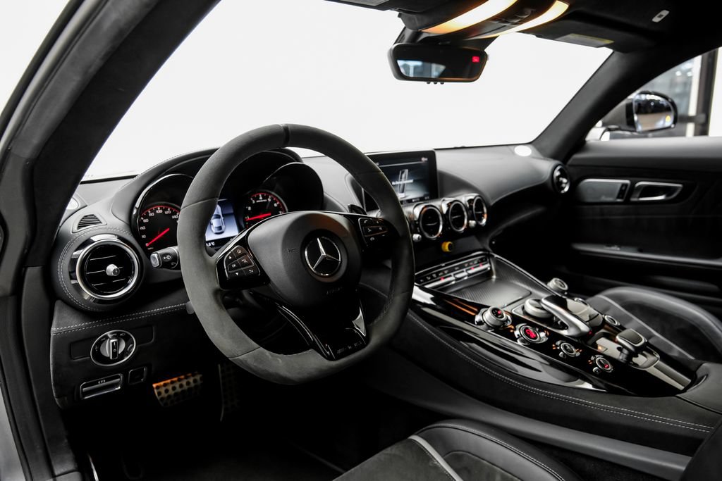 Used 2018 Mercedes-Benz AMG GT R image 7