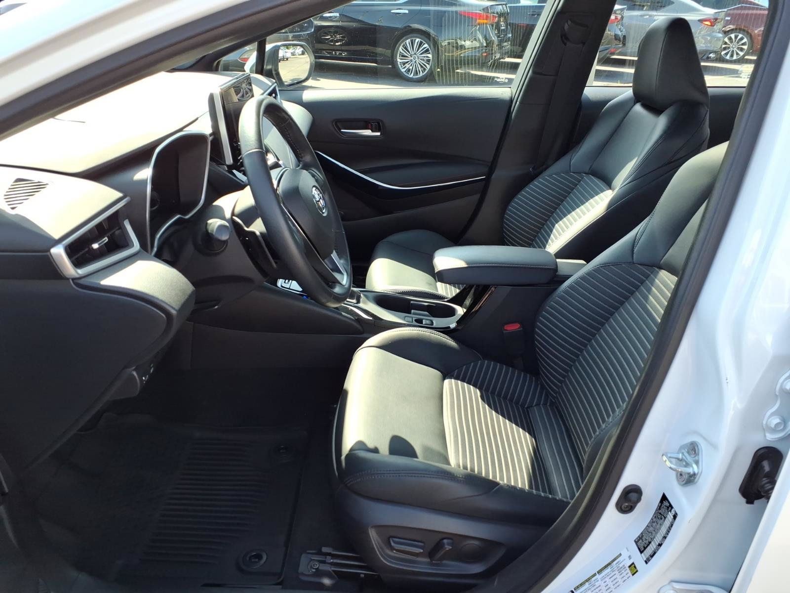 Used 2023 Toyota Corolla XSE FWD image 4