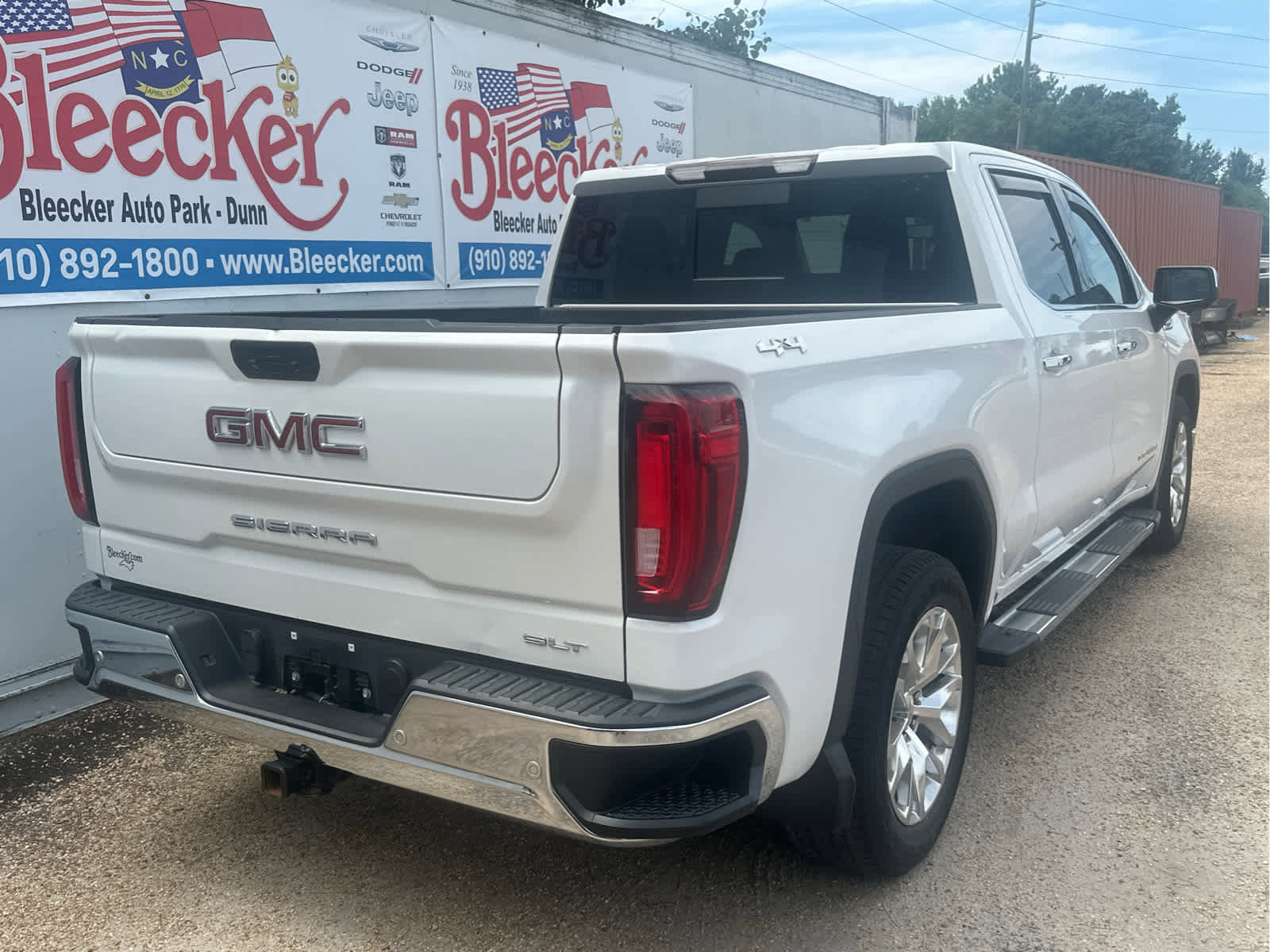 Used 2019 GMC Sierra 1500 SLT w/ SLT Premium Plus Package image 3