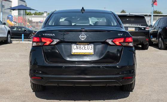 Used 2021 Nissan Versa SV image 8