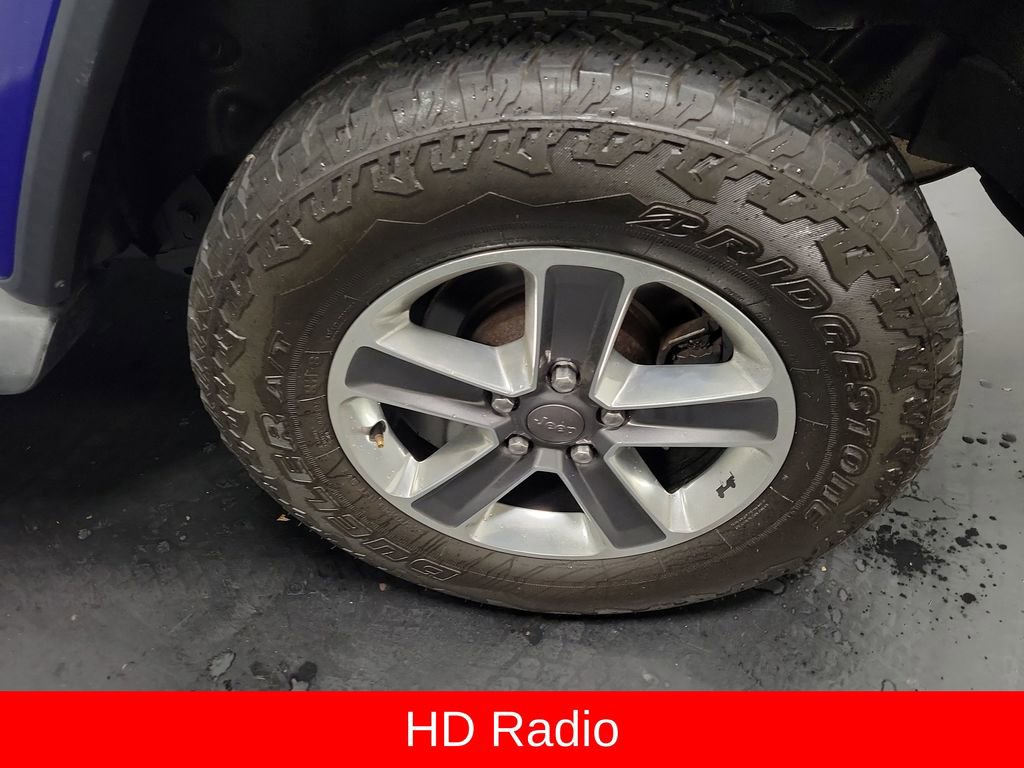 Used 2019 Jeep Wrangler Unlimited Sahara image 11