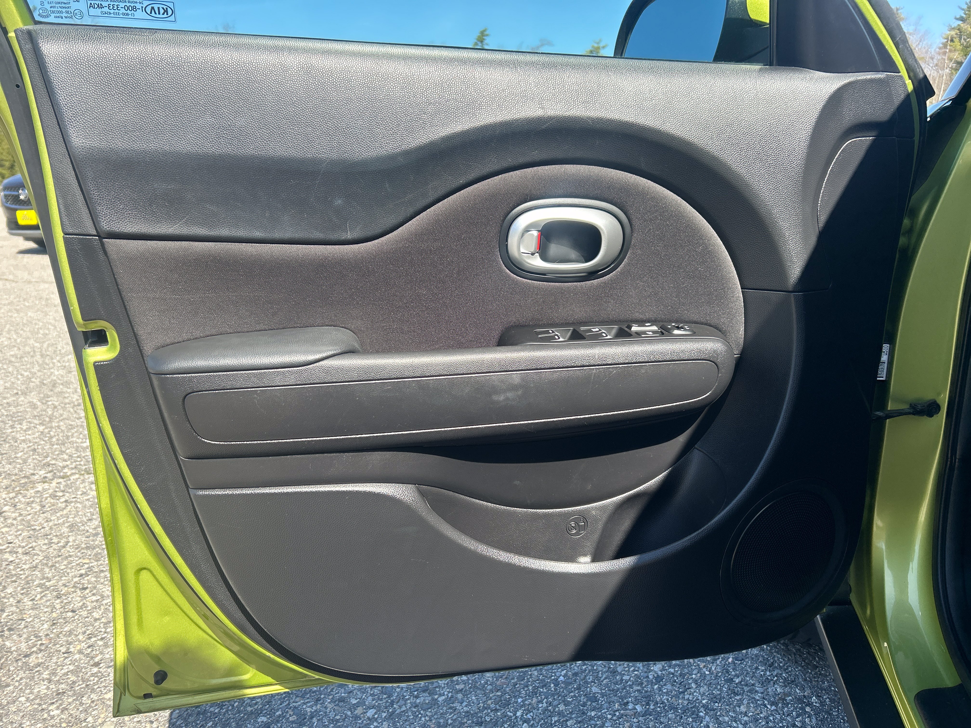 Used 2017 Kia Soul FWD image 17